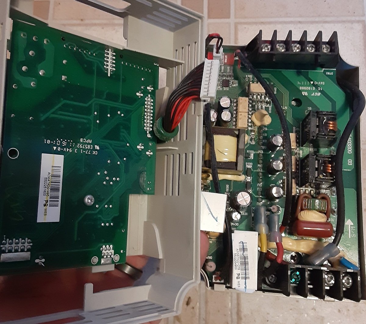 power PCB with connections for line input, motor output, and optional breaking resistor